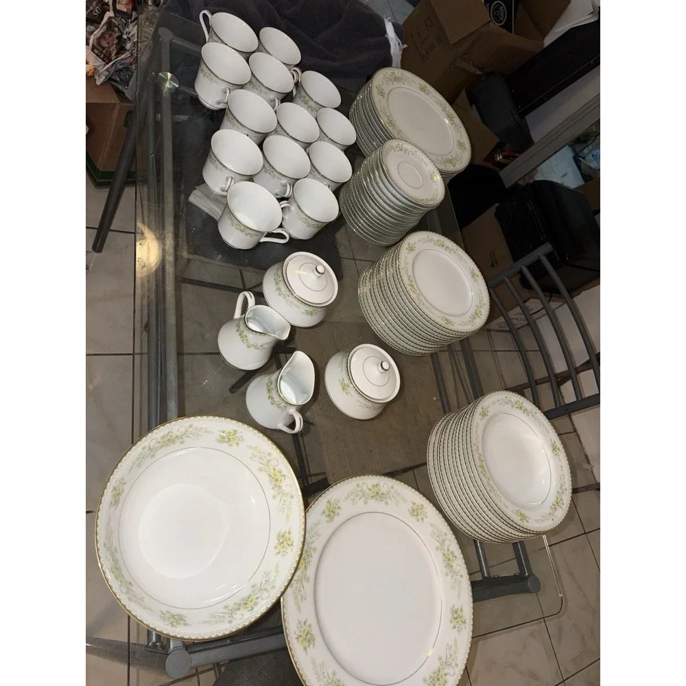 Mikasa Fine China Greenbriar L2014 Dinnerware Set 71 Pc Japan Gold Trim Platter